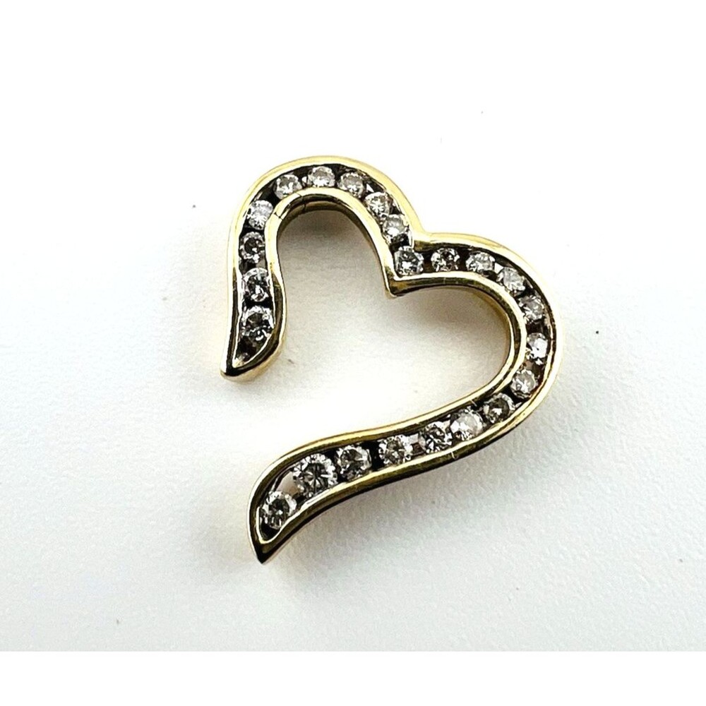 Helzberg 23 Diamond Heart Pendant 1/3 TW 10K Yellow Gold Inspection Card 1.21 gm